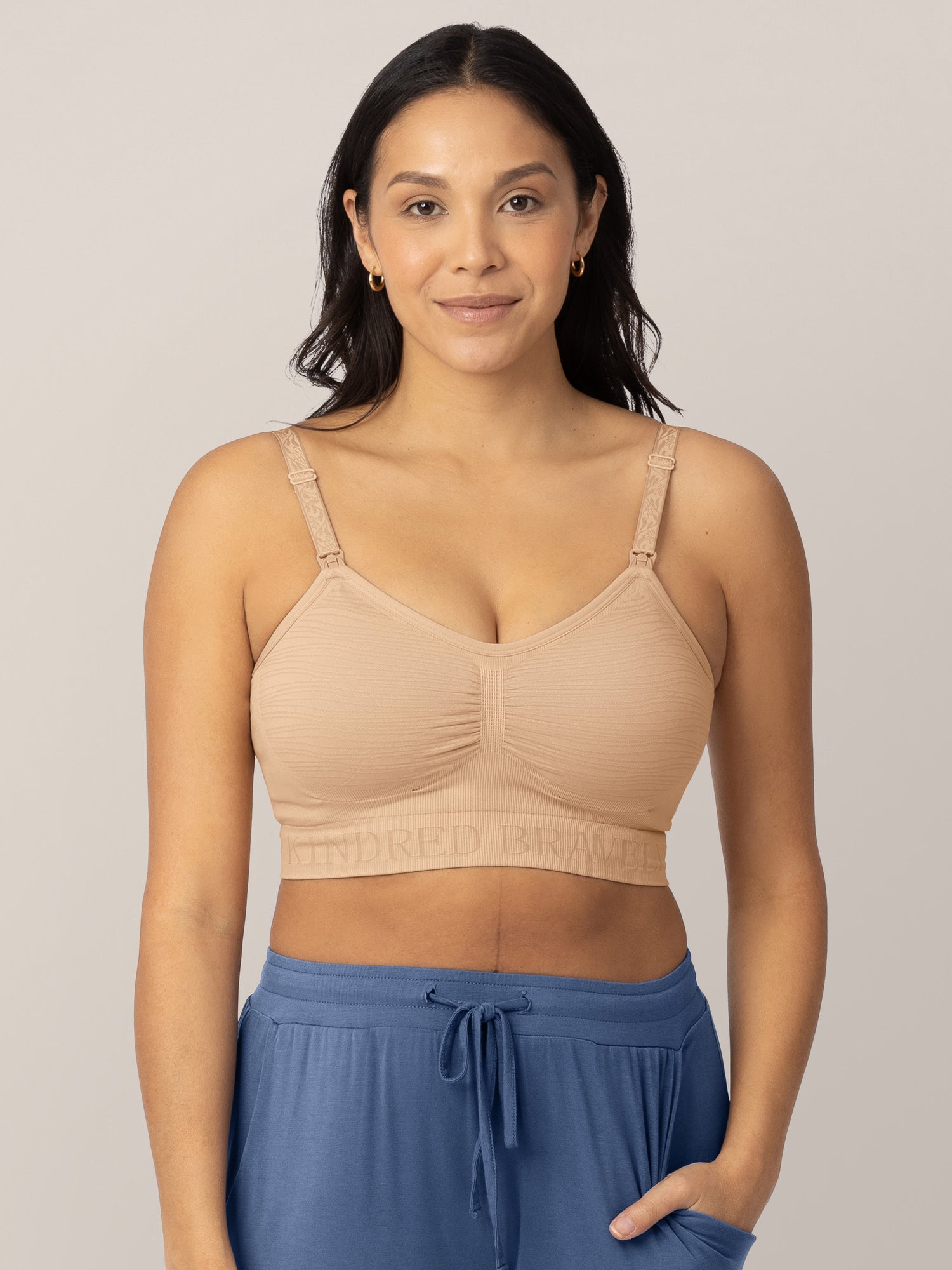 Sublime® Hands-Free Pumping & Nursing Bra | Beige