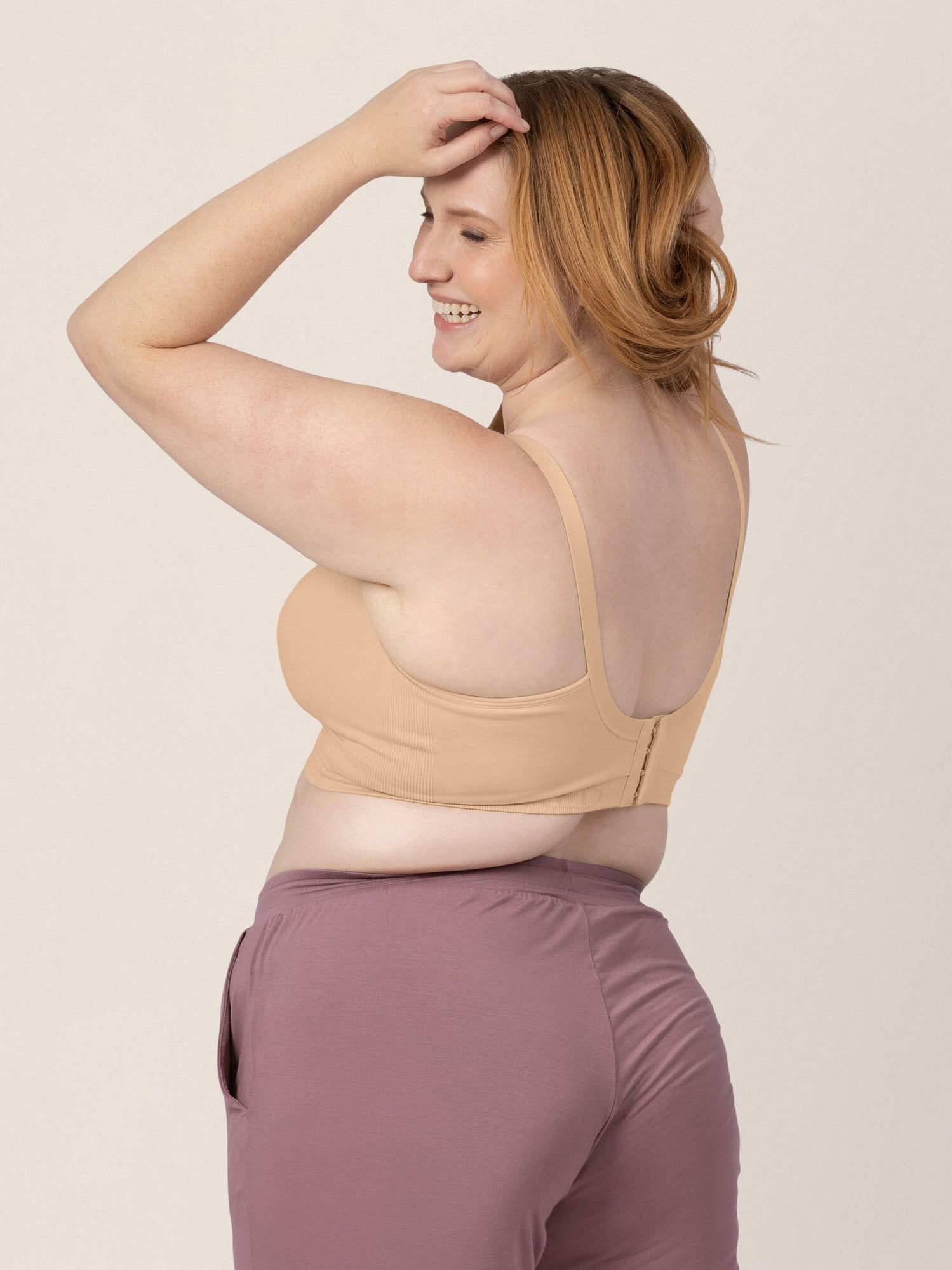 Signature Sublime® Contour Hands-Free Pumping & Nursing Bra | Beige