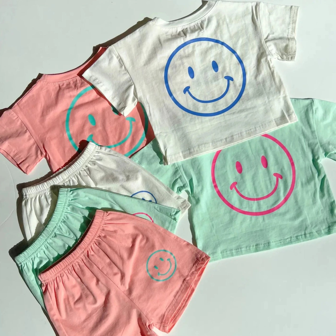 "Hi" Smiley T-Shirt and Short Set