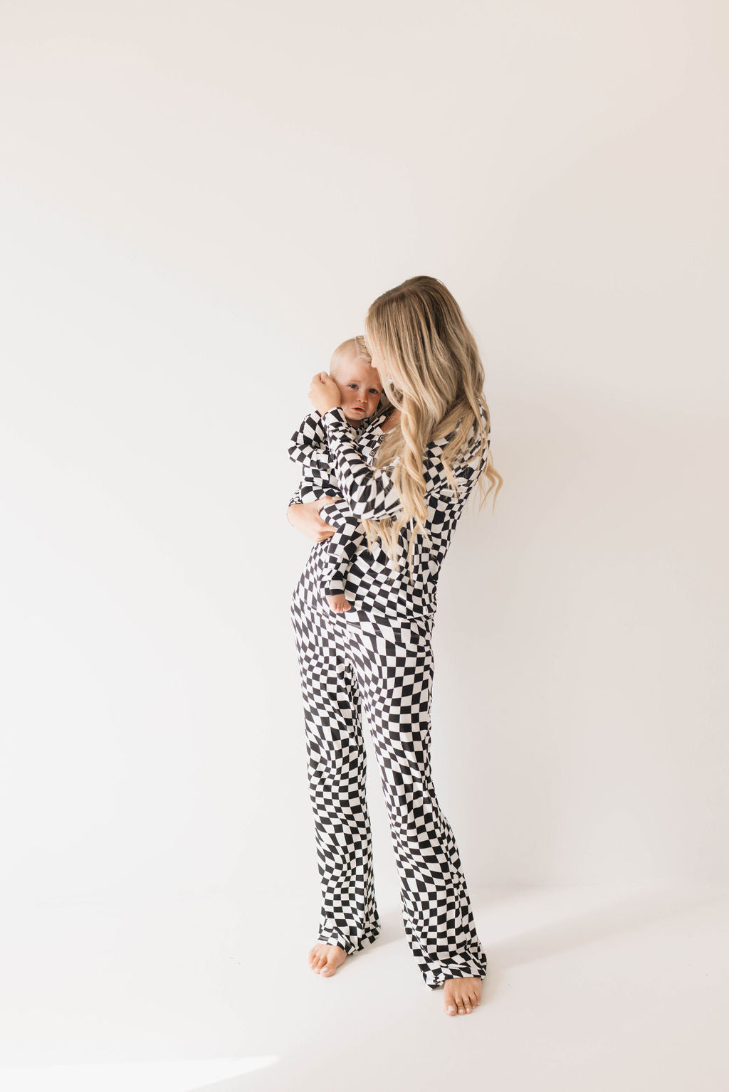 Women's Bamboo Pajamas | Black & White Wavy Checkerboard