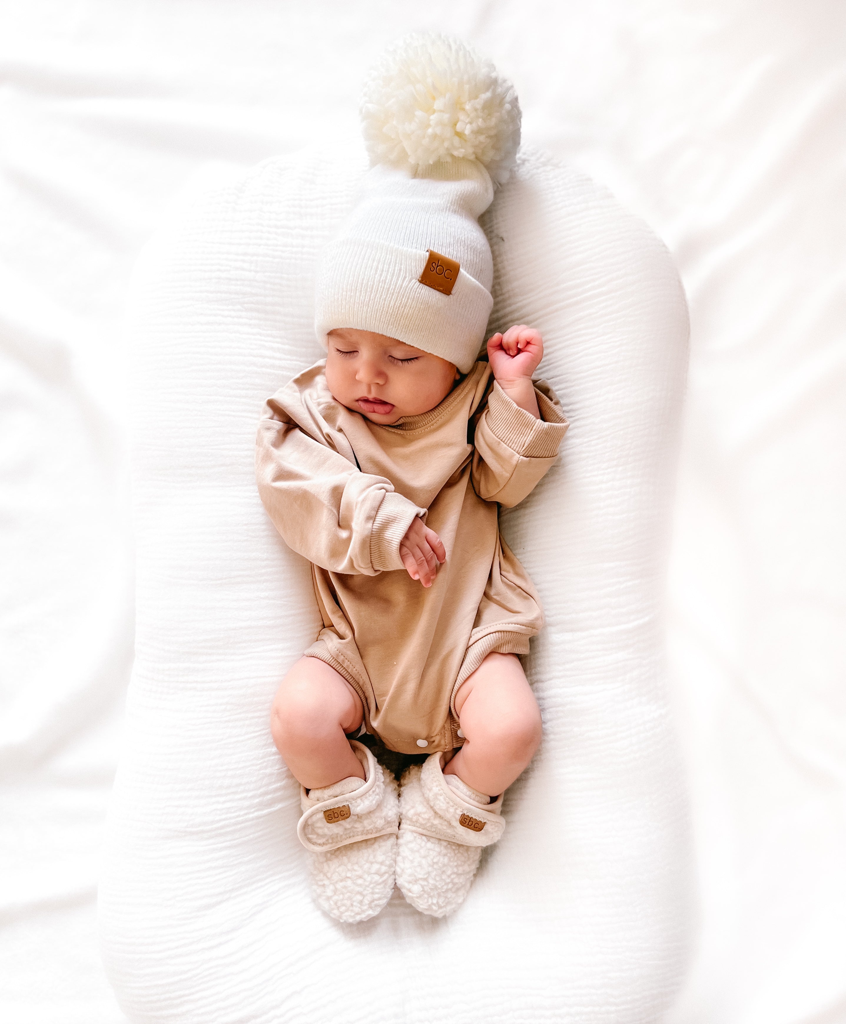 The Newborn Beanie — Vanilla