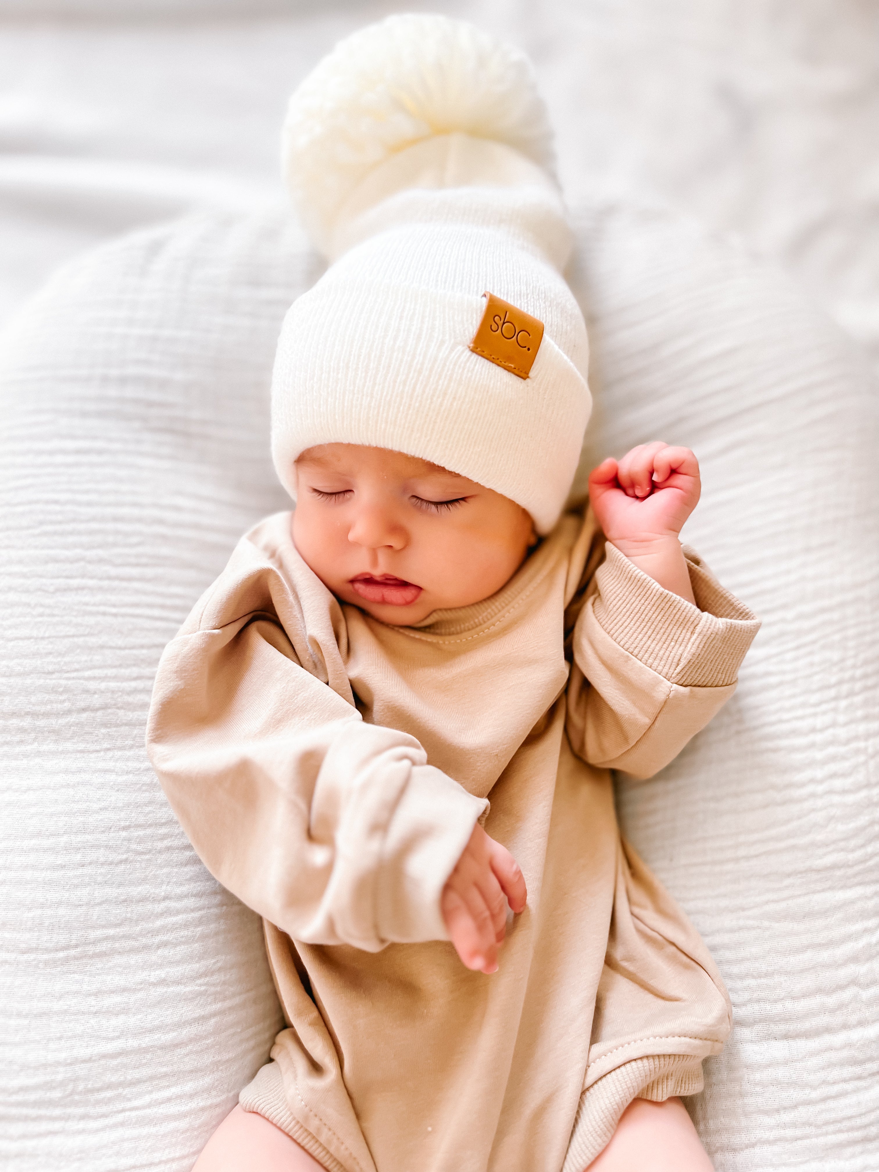 The Newborn Beanie — Vanilla