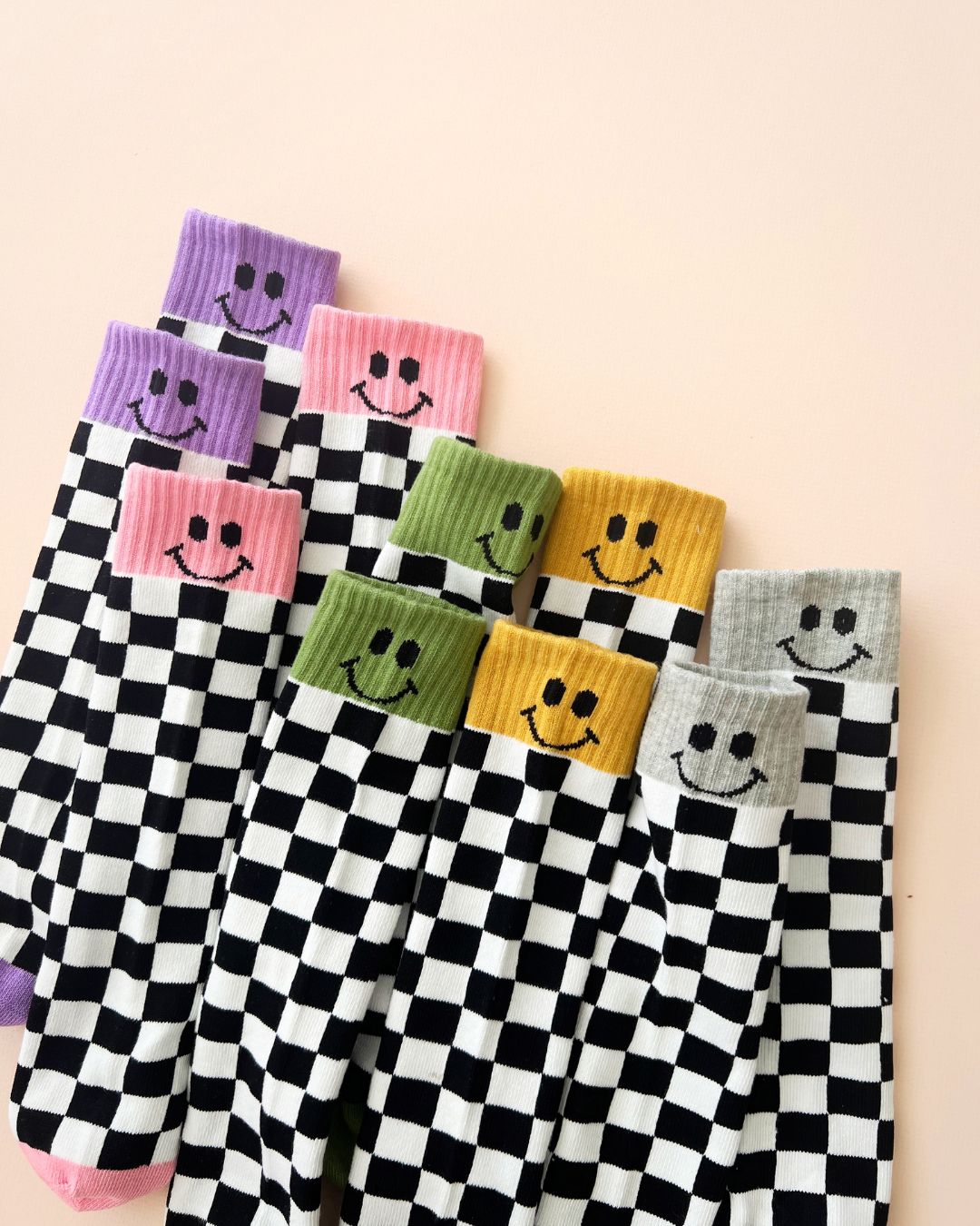 Checkered Smiley Socks | Gray